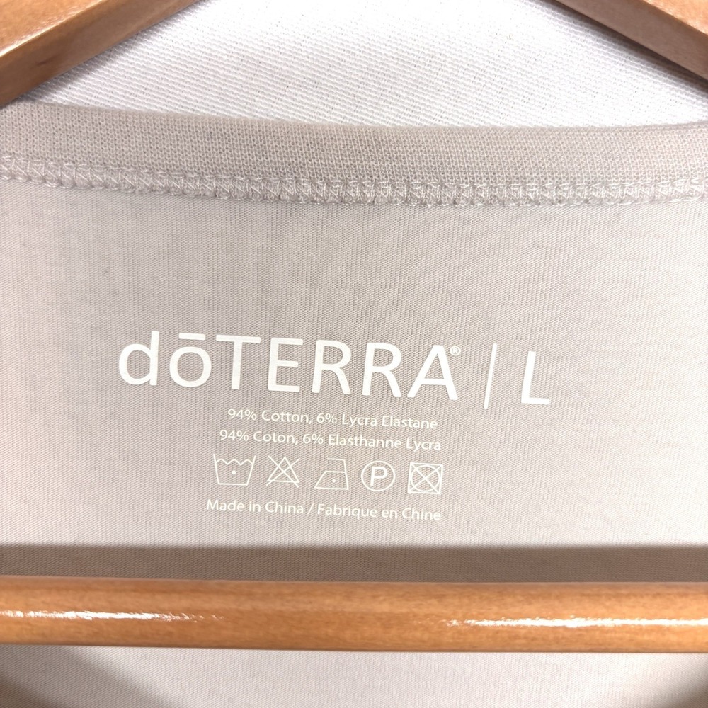 doTERRA Essential Oil Graphic T-Shirt Womens Large Gray Short Sleeve Crew Neck L - Picture 2 of 3